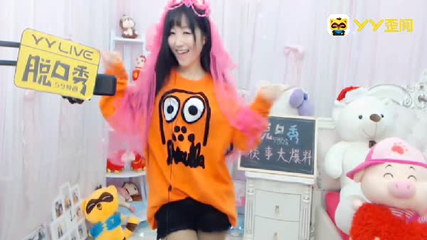 瑶瑶跳舞配上天竺少女，好妖娆！