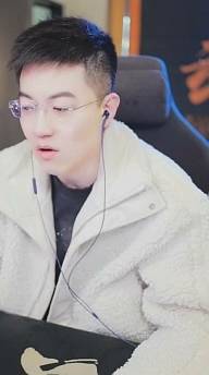 玄律放话，拿下最佳全能男艺人！