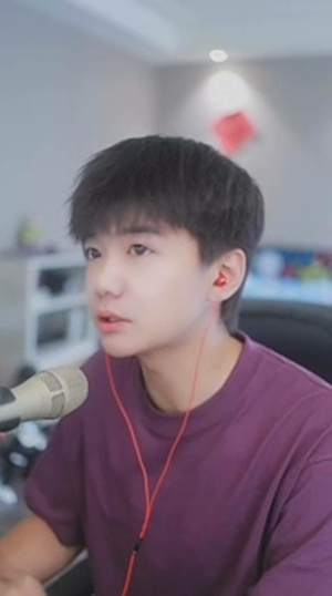 飞机哥、挺哥与浅蓝等组团HK找Yo姐