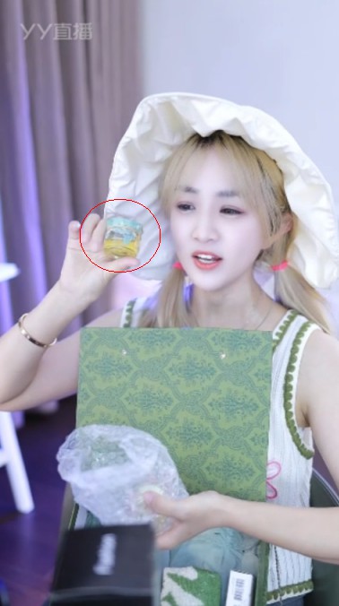 文儿暖心准备伴手礼送粉丝！