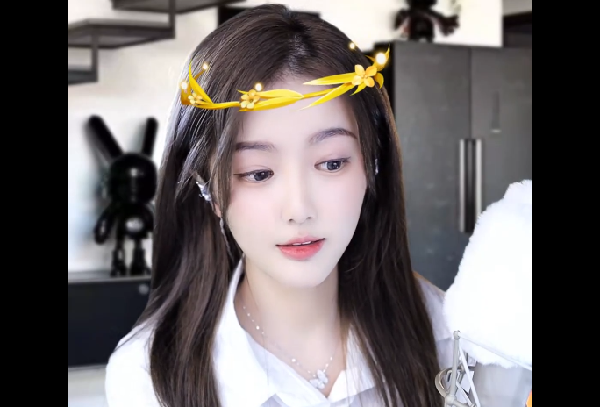 佳肴证明！微凉现实有女明星气质