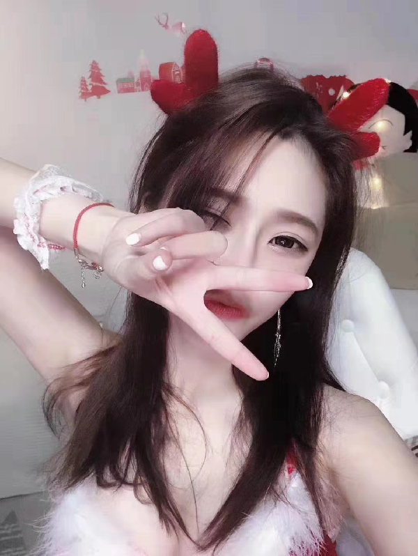 号外！高颜女神轻松拿下周星