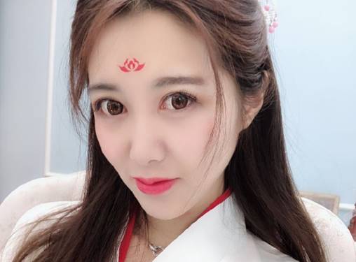 静静：30岁我就开始整容了！