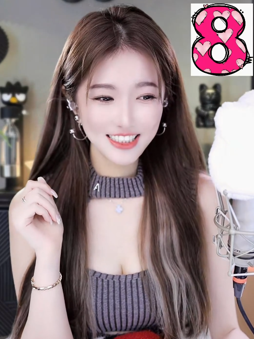 天生丽质，微凉晒儿时照片证颜值