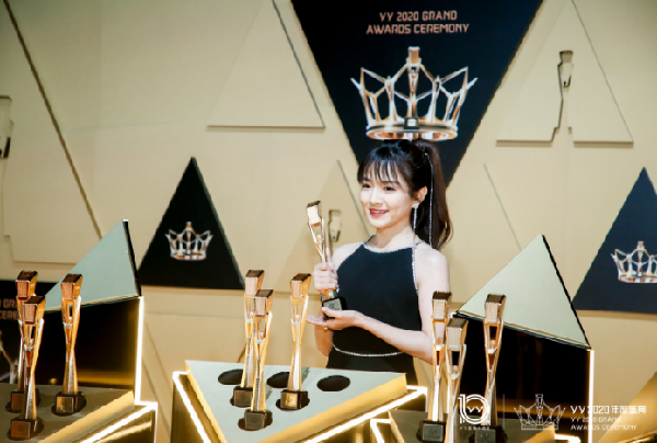 百变文儿！年度高清美图来袭