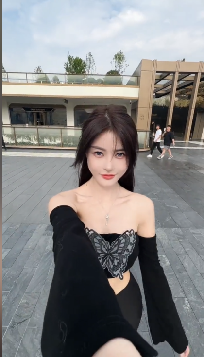 睥睨天下，兰梦莎广角视野大女主