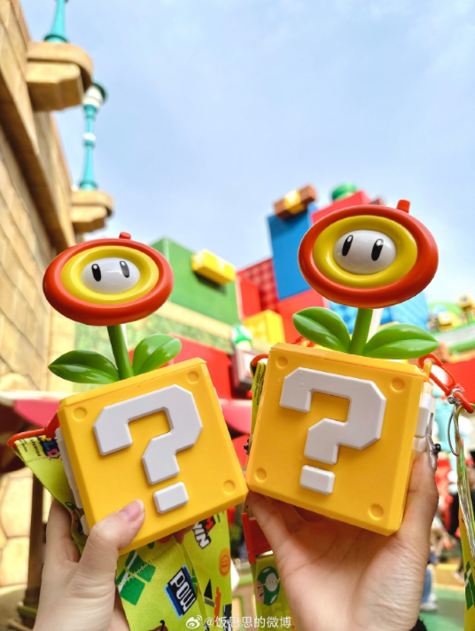 饭思思小阿七线下游玩，美照频传