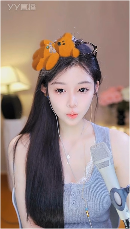 多才多艺，她是睿廷的新星，高颜值好身材！