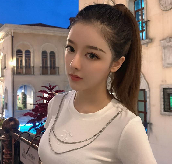 大哆哆夺冠精英赛，获热气球轰炸