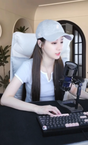 兰梦莎收入扛起睿廷70%流水