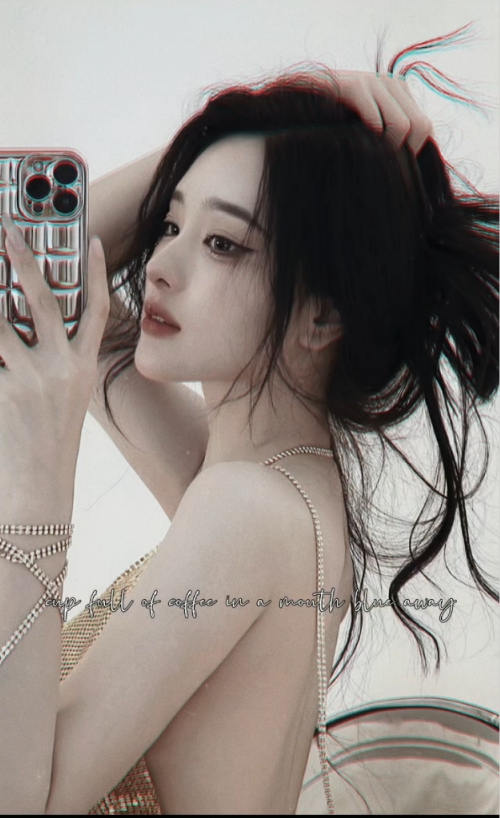 美神降临，媚娘超柔美自拍！