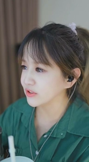 合同太吓人？文儿这般回应