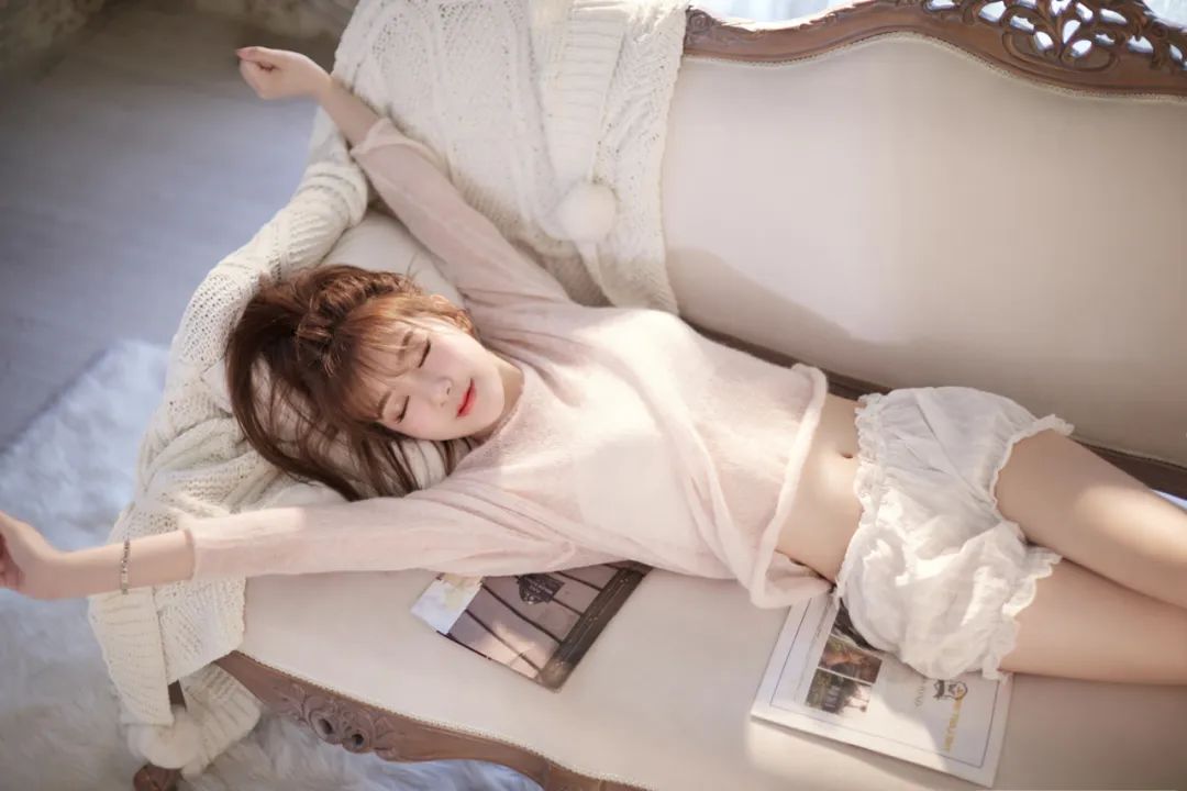 元气少女”璐璐，青春可爱、灵动俏皮写真！