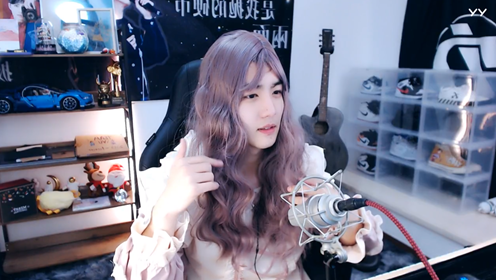 吴岱林穿女仆装？大跳性感女团舞