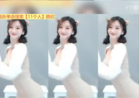 小猫咪盛装出席粉丝答谢会！