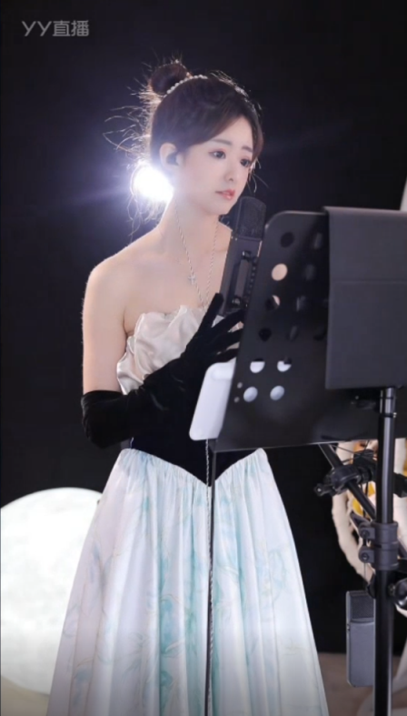 祝女神小小呵520生日快乐！