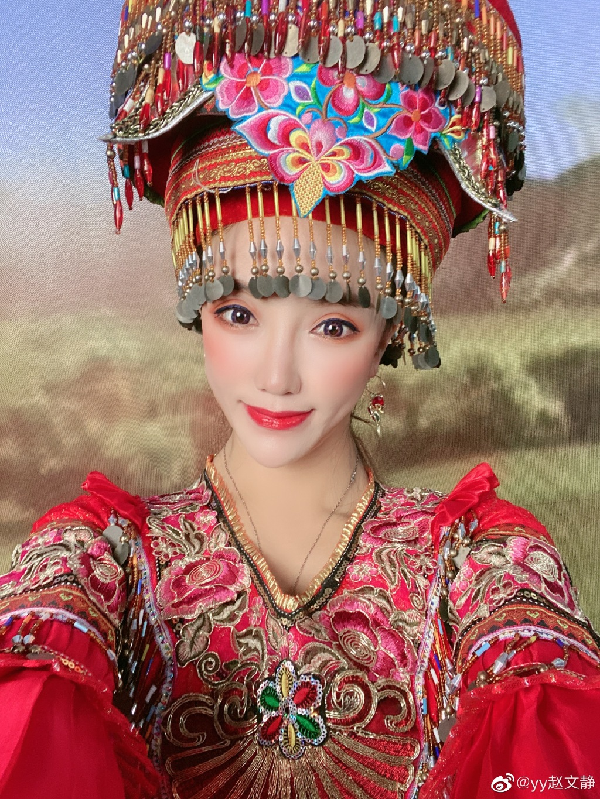美美美！女神文静气质大变