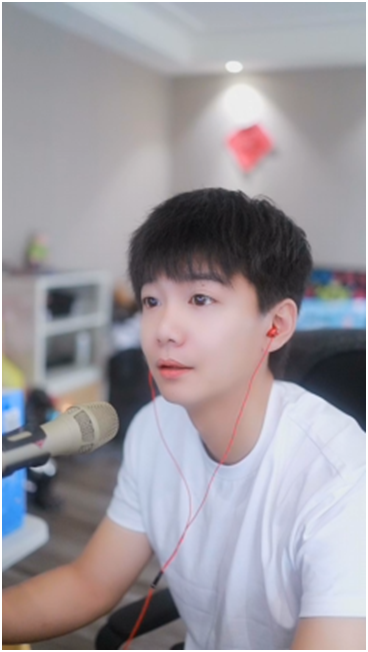 只认超级神豪？微凉落差大心态崩停播？