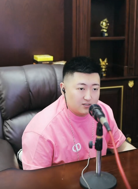 小洲感叹YY顶流主播，近两年都到期了