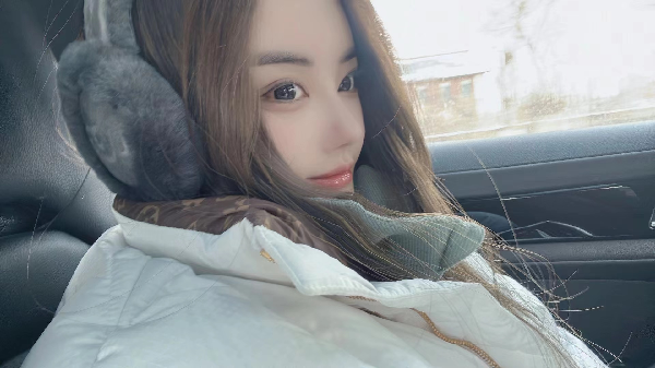 晓夏探戈约会，木梳负责拍摄！