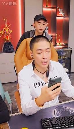 大美子喜提保时捷，感恩刘一手！