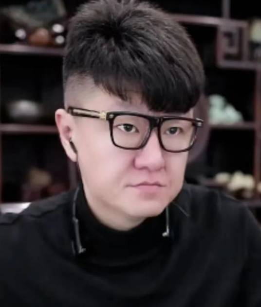 鱼闪闪一战冲天，女歌组百花争艳