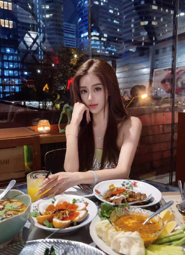 单身大美女，组团一起过情人节！