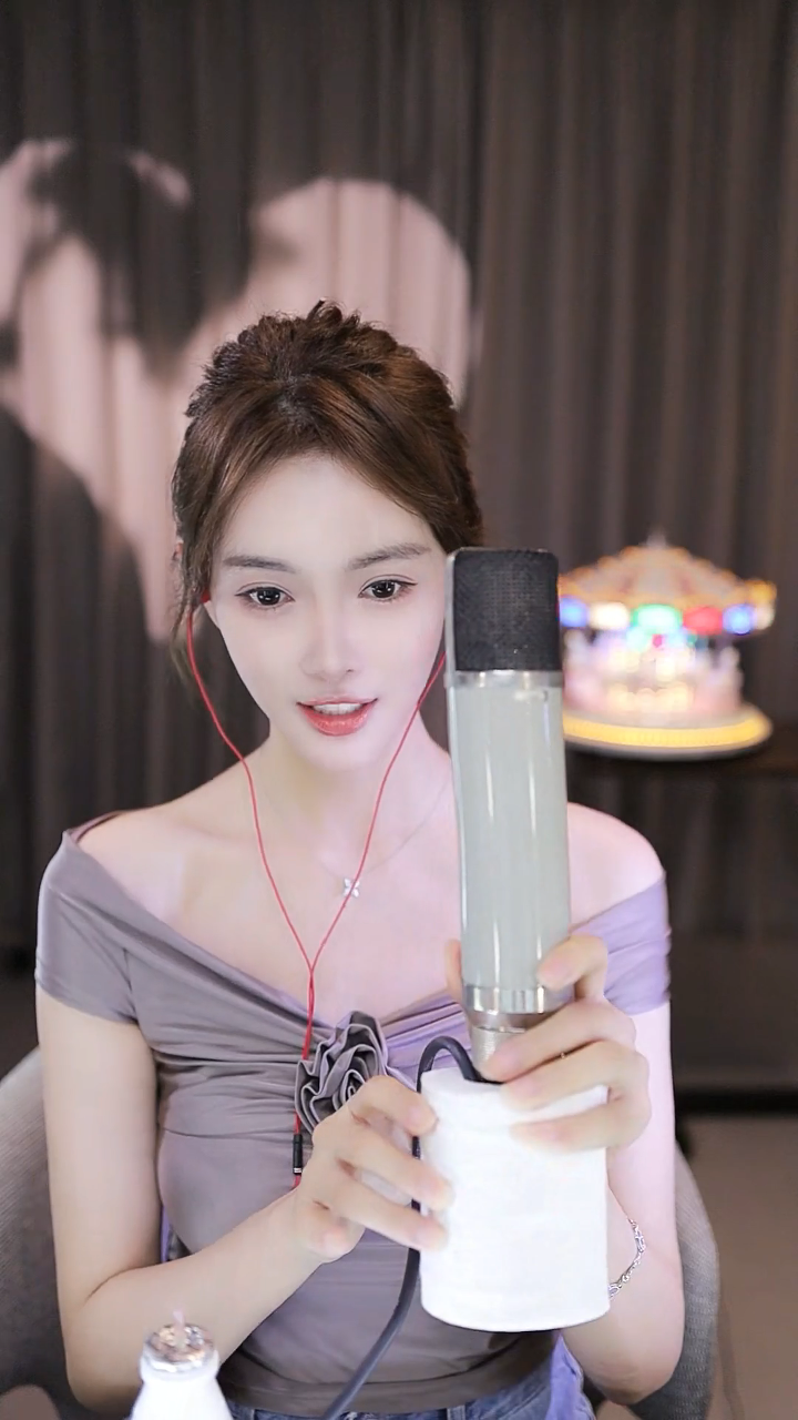 见过最努力的自己，芮甜甜亲弟特别尊重自己