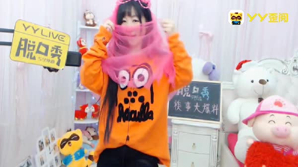 瑶瑶跳舞配上天竺少女，好妖娆！