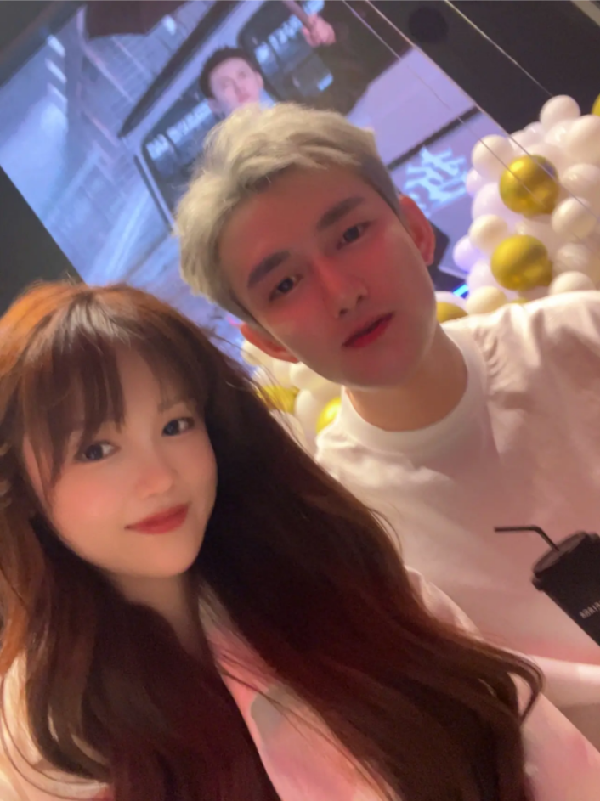 木邑晒线下合影，帅哥美女云集！