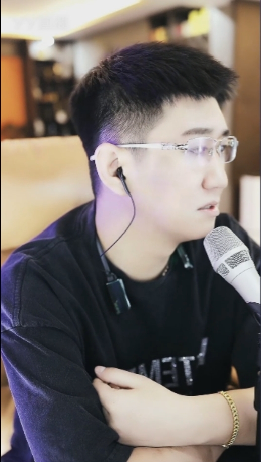 小浩辟谣探戈哥是假大哥