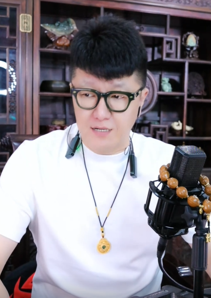 小浩为何不播？大佛曝其千万买大楼开台球厅