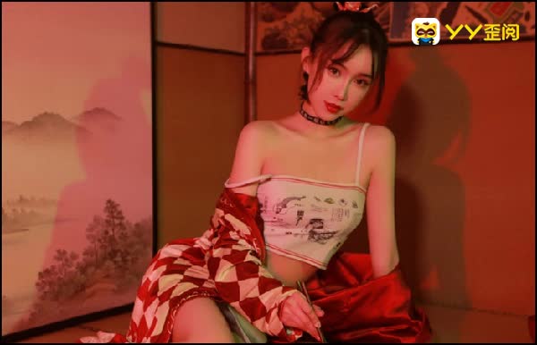 露娜退网后醉酒！晒回忆视频