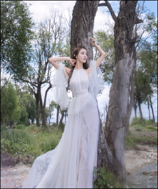 神仙姐姐！芮甜甜晒与妹妹写真
