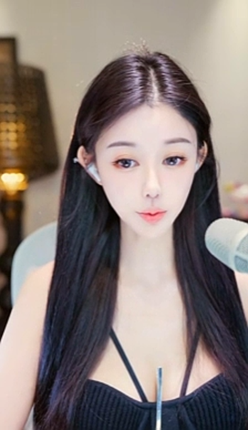 兰梦莎：老板对我们确实挺好的！