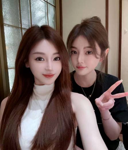 两大超级女神线下同框！