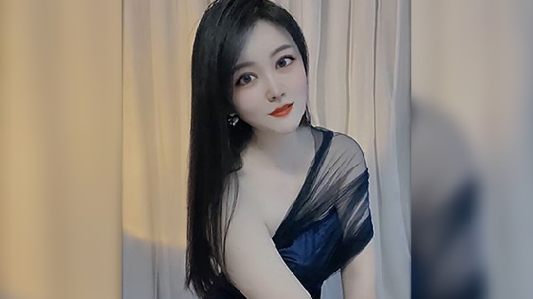 礼物霸屏，小鱼是个电母实锤了