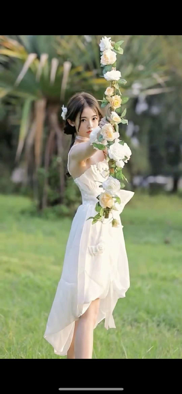小呵营业，美神降临射中你的心！