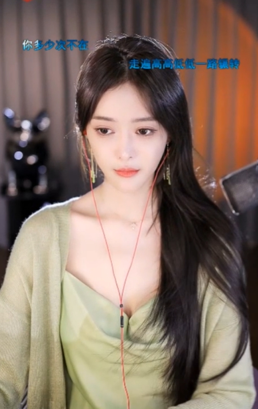 芮甜甜：和炸弹哥相见恨晚！