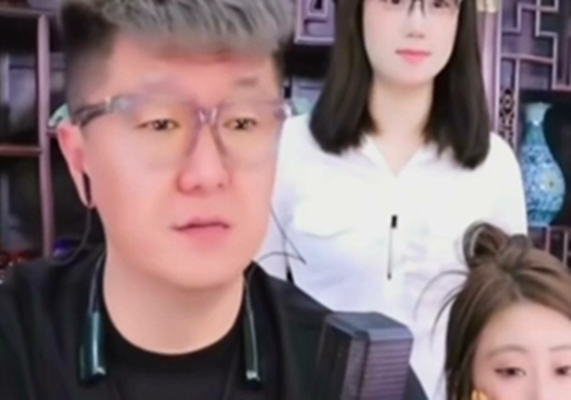 大佛评长相，自己不烦人，看小白龙挺烦