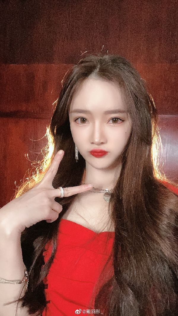 甜美女神！戴羽彤生活美照