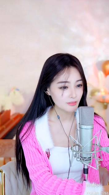 鱼闪闪一战冲天，女歌组百花争艳