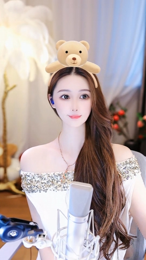小苹果：必然全心全意为天晓添加砖瓦