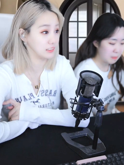 新晋电母组，樱桃谈颜艺星秀分组