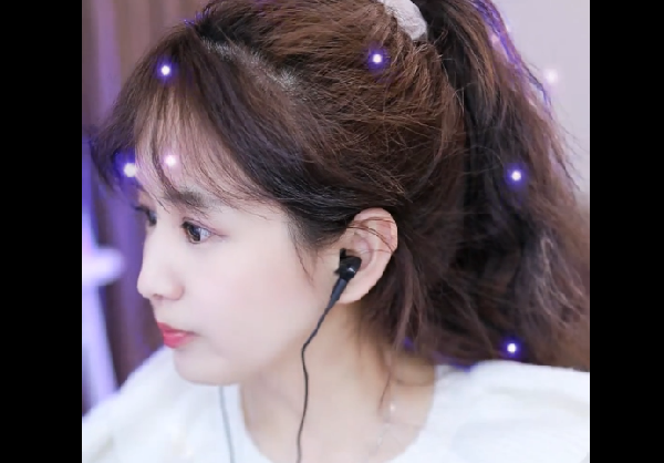 瘦了！文儿跳舞展示身材