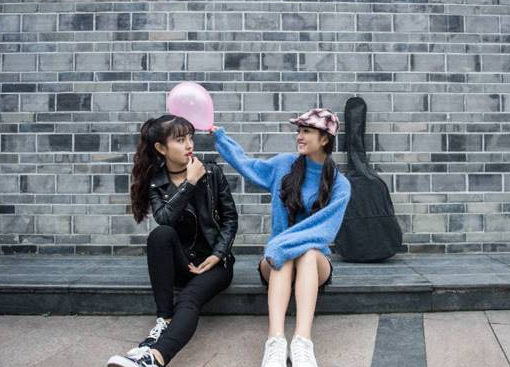 双小吱因续约费拟不续约舞帝？