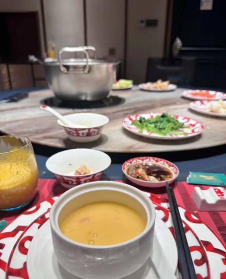 两大超级女神线下同框！