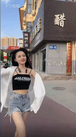 鱼闪闪运城户外，街头和妹妹跳舞