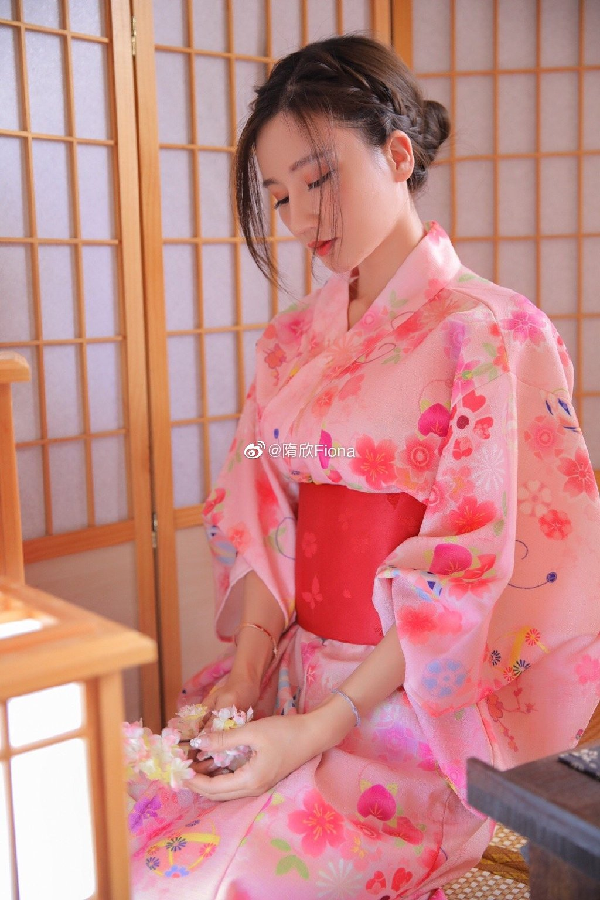 绝代佳人！小猫咪绝美写真