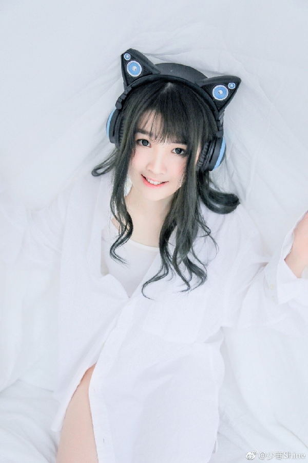 美若天仙！少寒白衬衫写真来袭